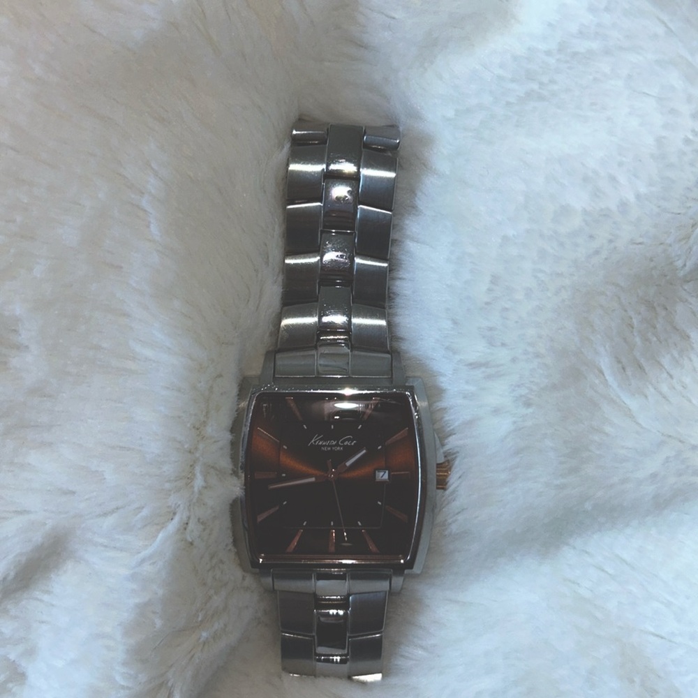 Men’s retro Kenneth Cole watch